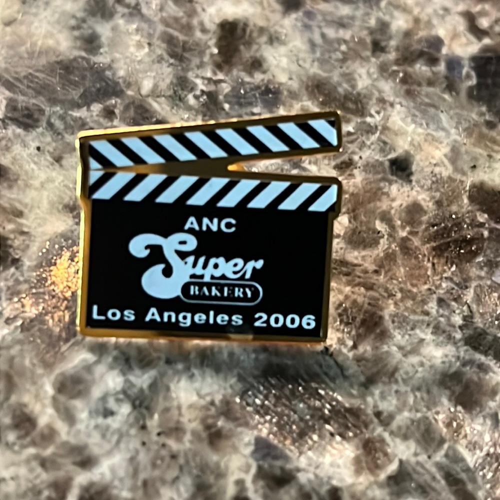 RARE Franco Harris Super Bakery tie tack